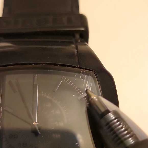 Diesel "Only the Brave" silicone watch. Black - Picture 4 of 4